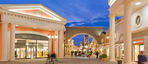 venice outlet.